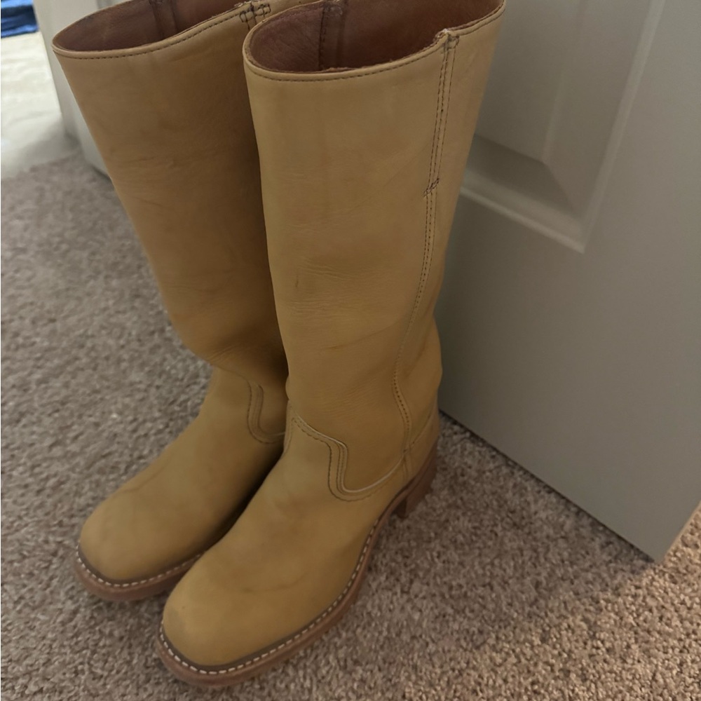 Frye Campus 14L Boots - Banana  size 7.5